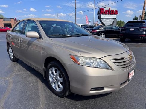 Used 2008 Toyota Camry LE FWD image 23