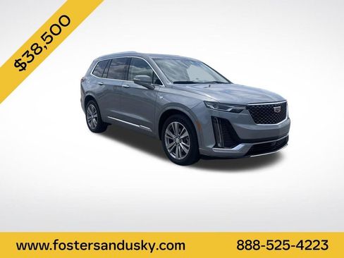 Certified 2023 Cadillac XT6 Premium Luxury w/ Technology Package FWD image 8