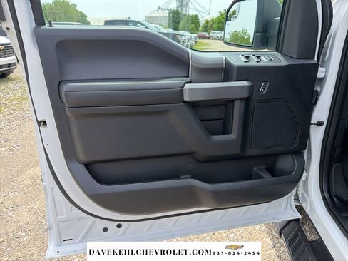 Used 2017 Ford F150 XLT w/ Equipment Group 302A Luxury AWD/4WD image 9
