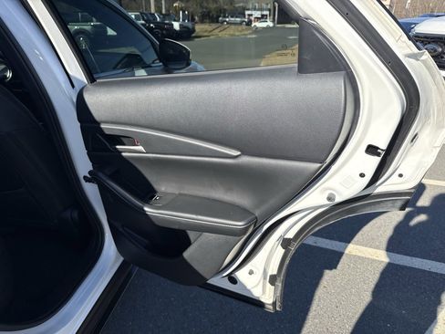 Used 2022 MAZDA CX-30 AWD 2.5 S w/ Select Package image 32