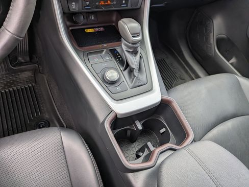 Used 2023 Toyota RAV4 Limited AWD/4WD image 13