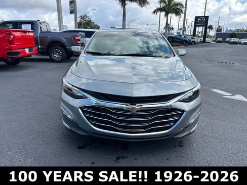 Used 2024 Chevrolet Malibu LT image 2