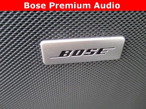 Used 2022 GMC Yukon XL Denali w/ Advanced Technology Package image 16