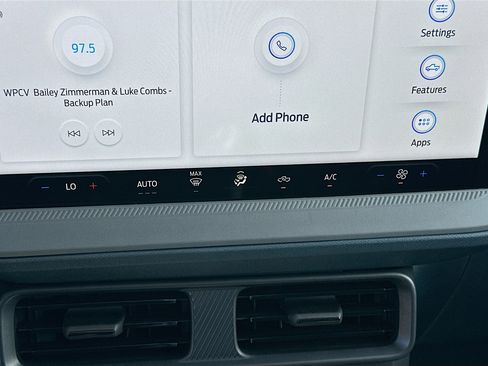 New 2025 Ford Maverick XL image 10