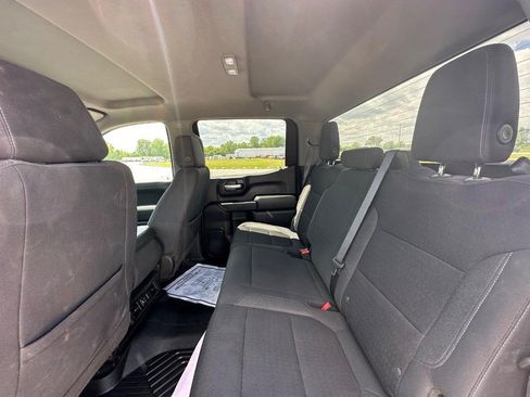 Used 2021 Chevrolet Silverado 1500 LT AWD/4WD image 16