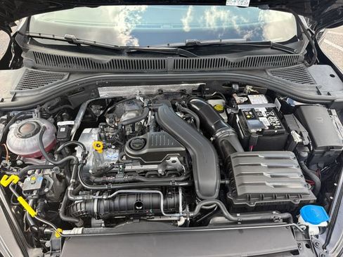 Used 2025 Volkswagen Jetta SEL FWD image 27