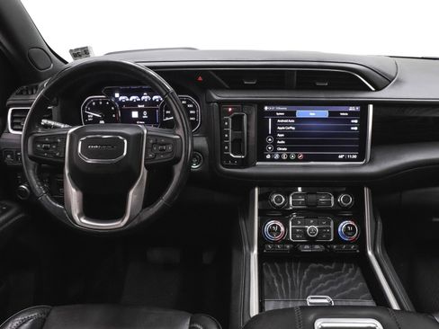 Used 2021 GMC Yukon Denali w/ Denali Premium Package image 31