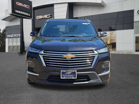Used 2023 Chevrolet Traverse Premier AWD/4WD image 23