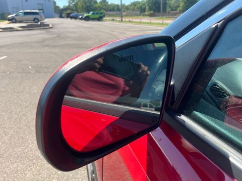 Used 2019 Jeep Compass Limited image 28