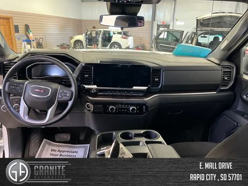 Used 2024 GMC Sierra 1500 Elevation w/ X31 Off-Road Package AWD/4WD image 20
