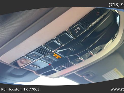 Used 2014 Porsche Panamera RWD image 43