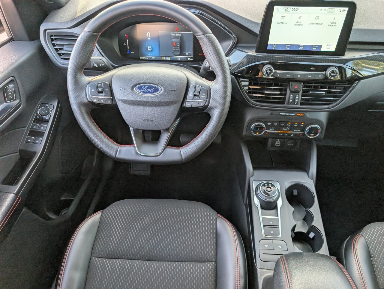 Used 2025 Ford Escape ST-Line Select AWD/4WD image 10