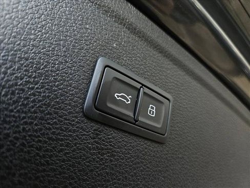 Used 2023 Audi Q5 2.0T Premium AWD/4WD image 25