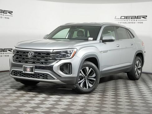 Used 2024 Volkswagen Atlas Cross Sport SE AWD/4WD image 1