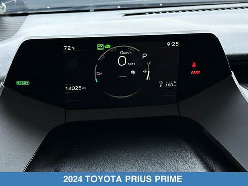 Used 2024 Toyota Prius Prime FWD image 26