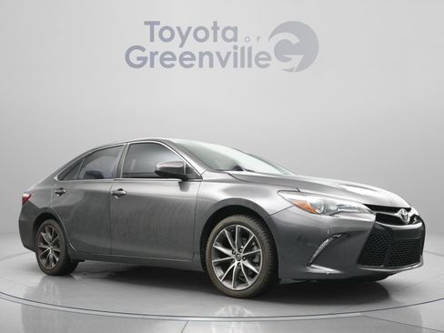Used 2015 Toyota Camry XSE w/ Moonroof Package image 19