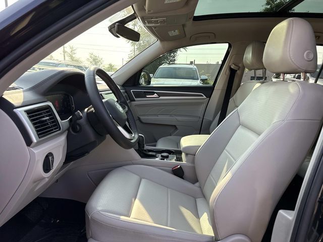Used 2023 Volkswagen Atlas SE w/ Panoramic Sunroof Package AWD/4WD image 9