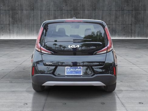 Used 2025 Kia Soul S FWD image 4