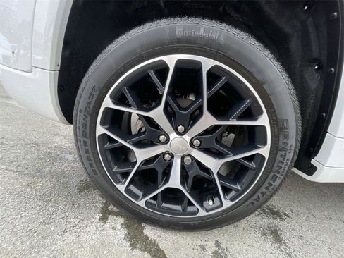 Used 2023 Jeep Grand Cherokee Summit image 25