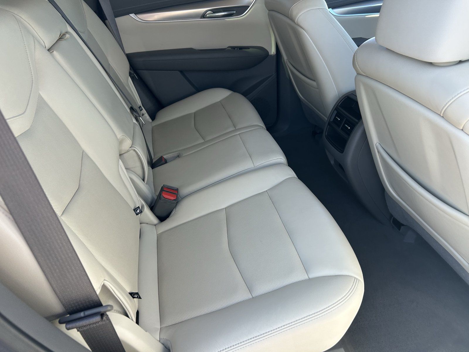 Certified 2020 Cadillac XT5 Premium Luxury FWD image 15
