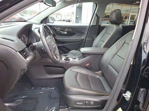 Used 2022 GMC Terrain AT4 image 13