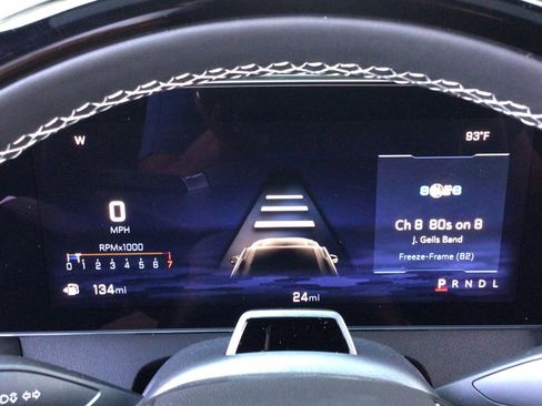 New 2025 Chevrolet Traverse LT w/ Enhanced Driving Package image 23