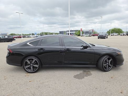 Used 2024 Honda Accord Sport image 18