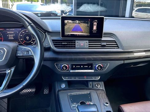 Used 2019 Audi Q5 2.0T Premium Plus w/ Premium Plus Package image 6