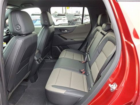 New 2026 Chevrolet Equinox LT w/ Convenience Package II image 7