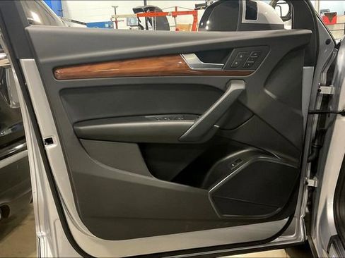 Certified 2023 Audi Q5 2.0T Premium w/ Convenience Package image 23