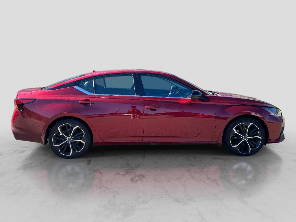 Certified 2023 Nissan Altima 2.5 SR w/ SR Premium Package FWD image 6