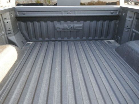 New 2026 GMC Sierra 1500 AT4 w/ AT4 Premium Package image 7