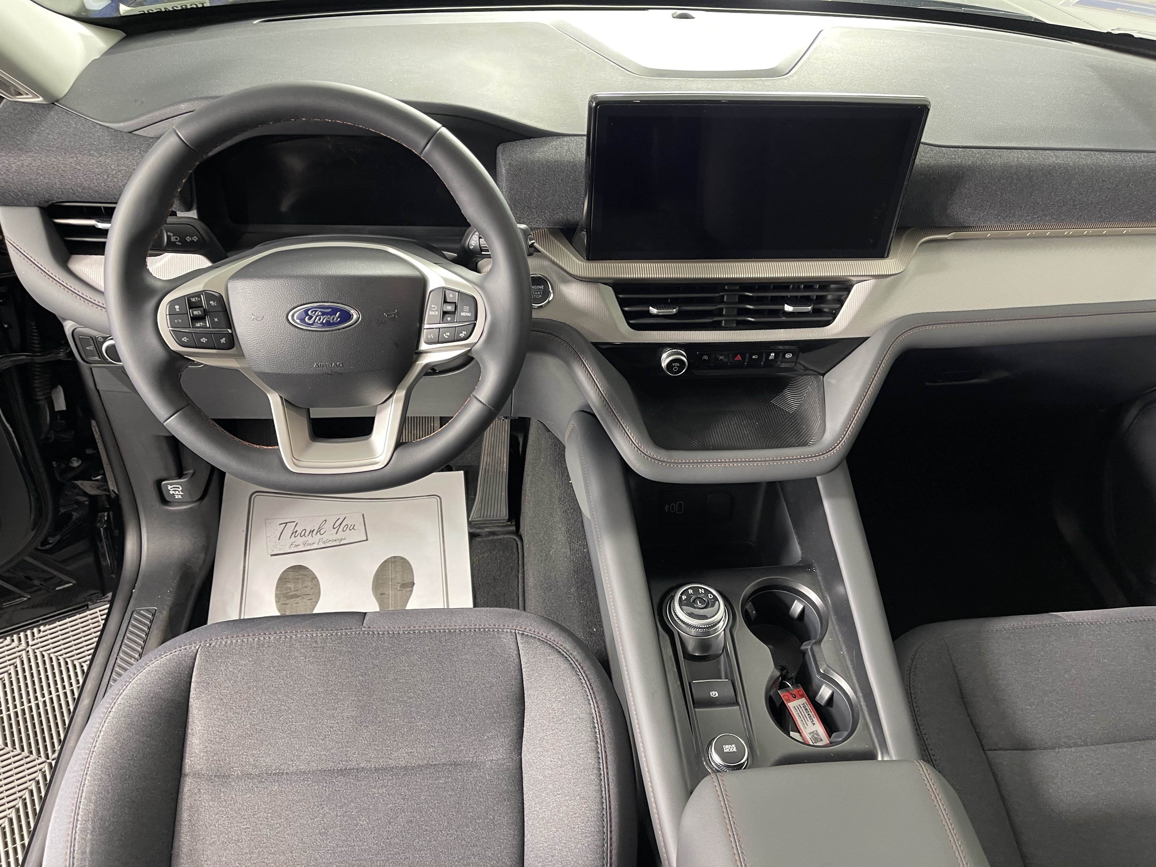Used 2026 Ford Explorer Active AWD/4WD image 11