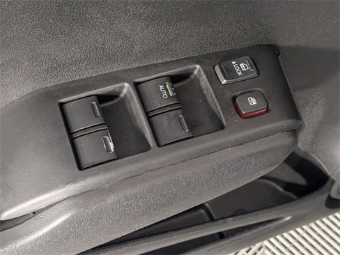 Used 2012 Honda Fit Sport image 11