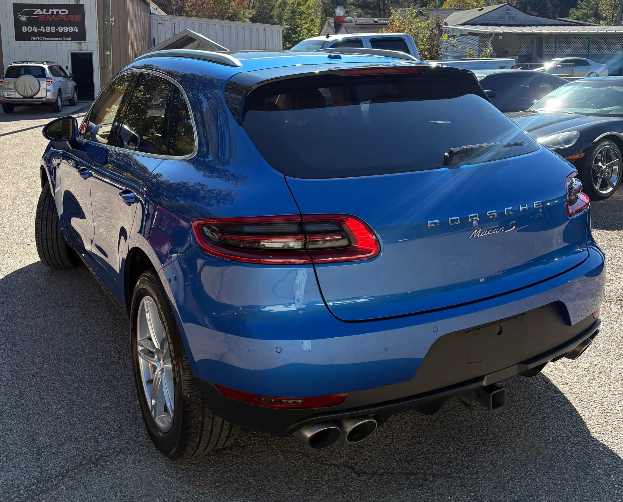 Used 2017 Porsche Macan S AWD/4WD image 4