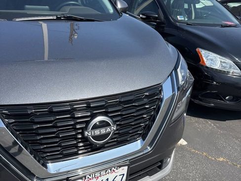 Certified 2022 Nissan Rogue SV image 8