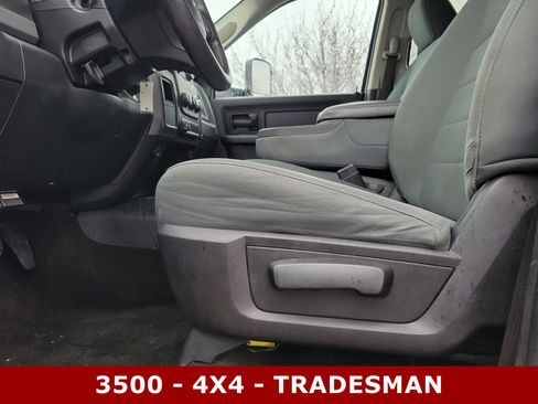 Used 2017 RAM 3500 Tradesman w/ Chrome Appearance Group image 17