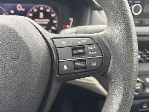 Used 2023 Honda Accord EX image 21