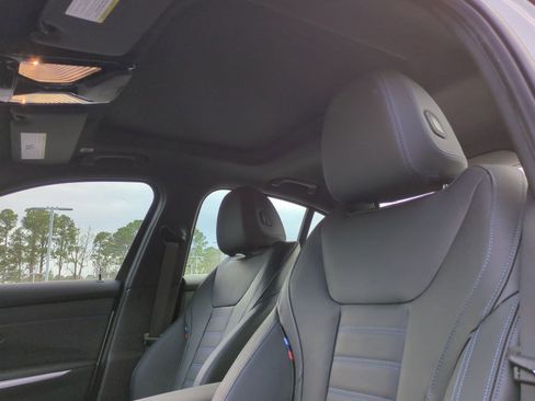 Used 2026 BMW 330i Sedan image 16