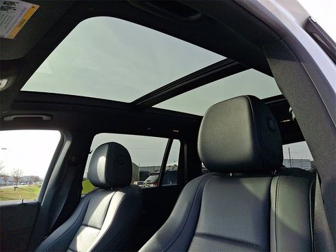 Used 2022 Mercedes-Benz GLS 450 4MATIC image 17