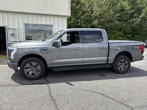 Used 2025 Ford F150 Lightning Lariat w/ Max Trailer Tow Package AWD/4WD image 12