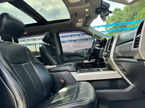 Used 2020 Ford F250 Lariat w/ Lariat Ultimate Package AWD/4WD image 18