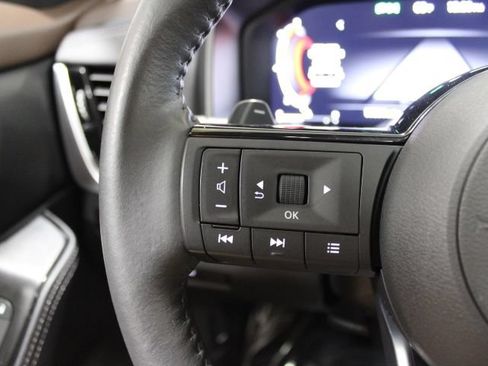 Used 2023 Nissan Rogue Platinum AWD/4WD image 37