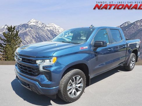 Used 2022 Chevrolet Silverado 1500 RST AWD/4WD image 1