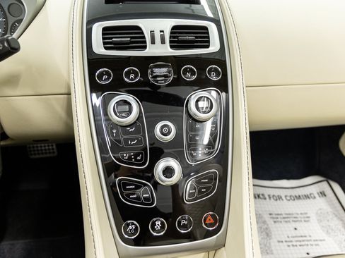 Used 2016 Aston Martin Vanquish Volante RWD image 45