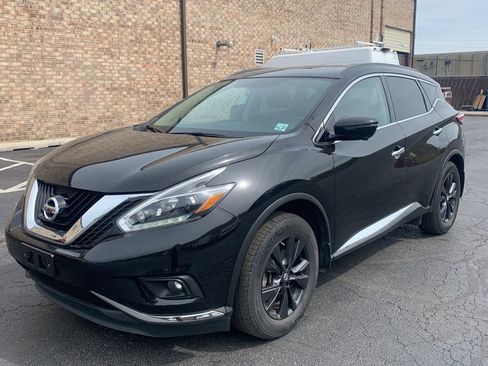 Used 2018 Nissan Murano SV w/ Premium Package image 2