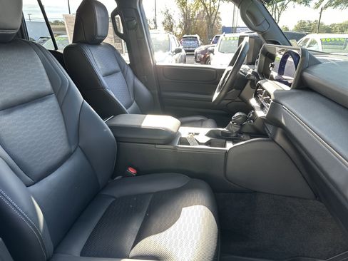 Used 2024 Toyota Land Cruiser image 13