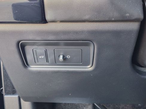 Used 2020 Land Rover Range Rover HSE image 20