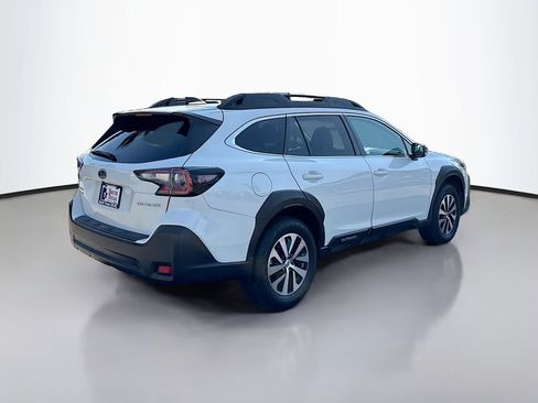 Used 2024 Subaru Outback Premium image 7