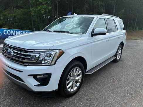 Used 2020 Ford Expedition XLT w/ Equipment Group 202A RWD image 3
